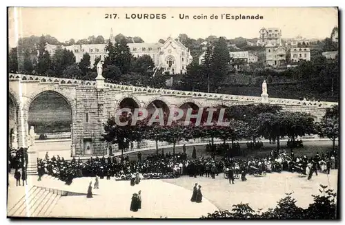 Cartes postales Lourdes Un Coin De L Esplande