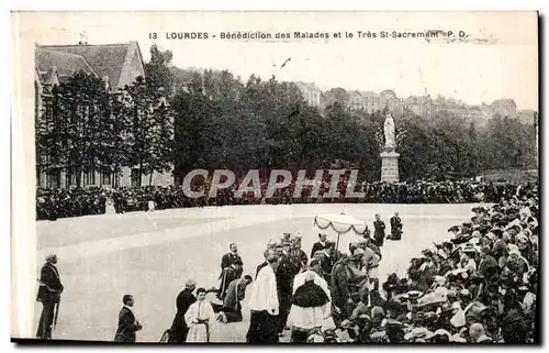 Ansichtskarte AK Lourdes Benediction des malades et le Tres St Sacrement