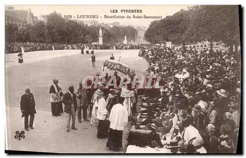 Ansichtskarte AK Lourdes Benediction du Saint Sacrement