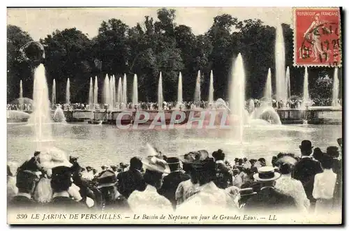 Cartes postales Versailles Le Jardin De Le Bassin de Neptune un Jour de grandes eaux