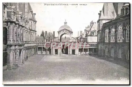 Ansichtskarte AK Palais de Fontainebleau Cour Ovale