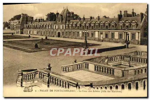 Ansichtskarte AK Palais de Fontainebleau La Cour des Adieux