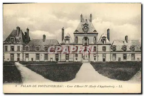 Cartes postales Palais de Fontainebleau Cour d Henri IV Ecole d application