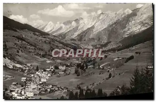 Cartes postales moderne La Clusaz Vue Generale et Chaine des Aravis