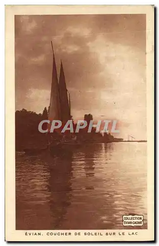 Cartes postales Evian Coucher de Soleil Sur Le Lac Bateau