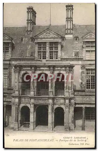 Cartes postales Palais de Fontainebleau Portique dit de Serlio