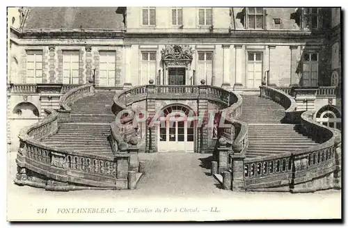 Ansichtskarte AK Fontainebleau L Escalier du Fer a Cheval