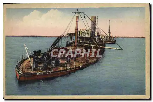 Cartes postales Saint Aubin Sur Mer Cargos de debarquement Bateaux Militaria