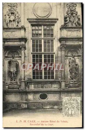 Ansichtskarte AK Caen Ancien Hotel de Valois Bas relief de la cour