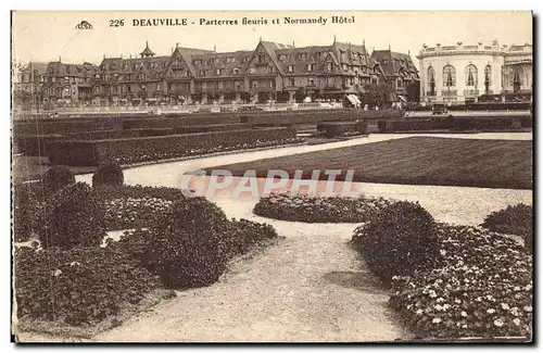 Ansichtskarte AK Deauville Parterres Fleuris Et Normandy Hotel