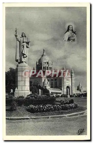 Ansichtskarte AK Lisieux Avenue De Ste Therese Vers La Statue Therese Vers La Statue et la Basilique