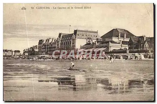 Cartes postales Cabourg Le Casino et le Grand Hotel