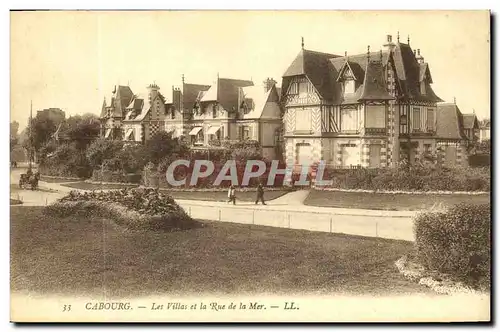 Cartes postales Cabourg Les Villas et la Rue de La Mer