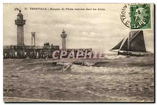 Ansichtskarte AK Trouville Barque de Peche Rentrant Dans Les Jetees Bateau