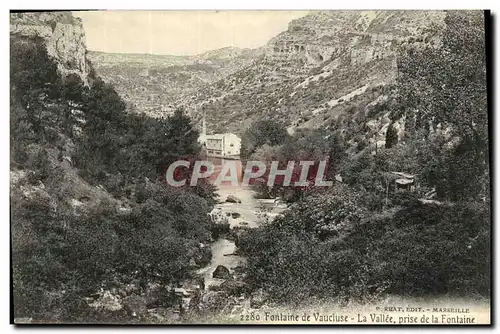 Cartes postales Fontaine De Vaucluse La vallee prise de la fontaine