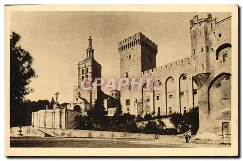 Cartes postales Avignon Cathedrale Notre Dame Des Doms et facade du palais des papes