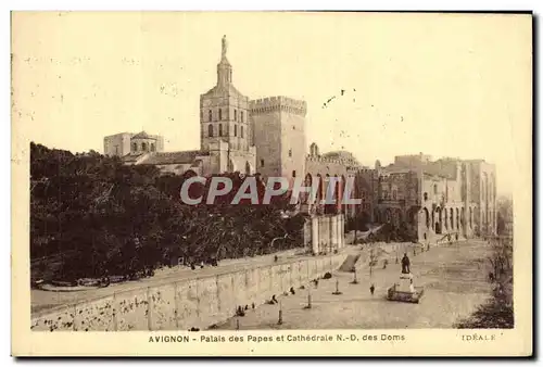 Cartes postales Avignon Palais des Papes et cathedrale ND des Doms