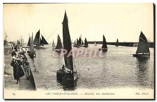 Cartes postales Les Sables D Olonne Rentree Des Sardiniers Bateaux