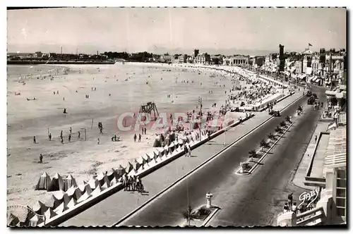 Cartes postales moderne Les Sables D Olonne Le Remblai et La Plage Volley Ball