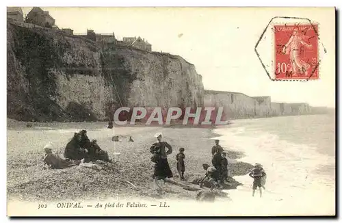 Cartes postales Onival Au Pied des Falaises