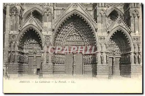 Ansichtskarte AK Amiens La Cathedrale Le Portail