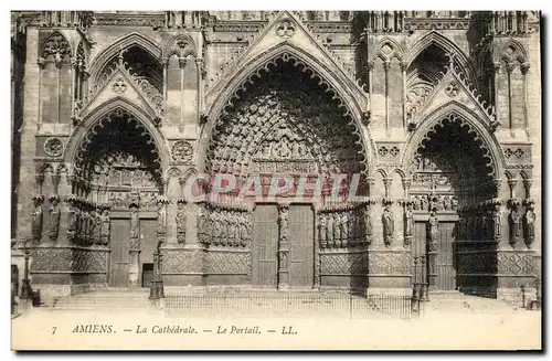 Cartes postales Amiens La Cathedrale Le Portail