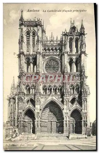 Ansichtskarte AK Amiens La Cathedrale Facade principale