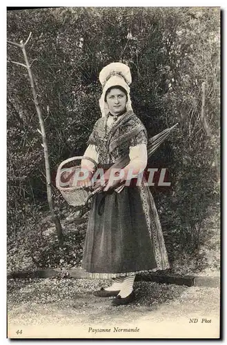 Cartes postales Paysanne Normande Folklore Costume Coiffe