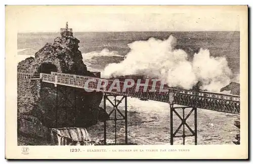 Cartes postales Biarritz La Rocher De La Vierge par gros Temps