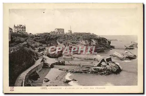 Cartes postales Biarritz L Atalaye Et Le Port Des Pecheurs