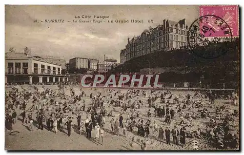 Cartes postales Biarritz La Grande Plage Le Grand Hotel