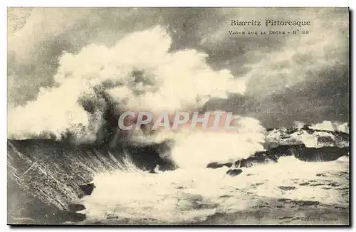 Cartes postales Biarritz Pittoresque Vague Sur La Digue