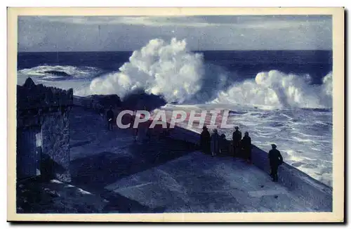 Cartes postales Biarritz Grosse Mer Au Rocher De La Vierge