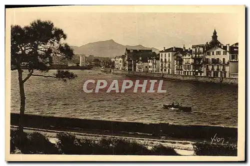 Ansichtskarte AK Saint Jean De Luz Entree du port et quai de Ciboure