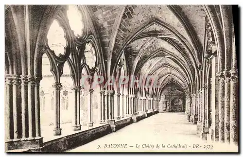 Cartes postales Bayonne La Cloitre de la Cathedrale