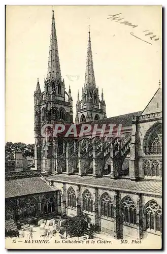 Cartes postales Bayonne La Cathedrale et Le Cloitre