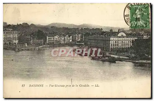 Ansichtskarte AK Bayonne Vue Generale Prise de la Citadelle Bateau