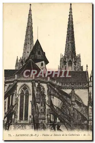 Cartes postales Bayonne Fleches et Details de la Cathedrale