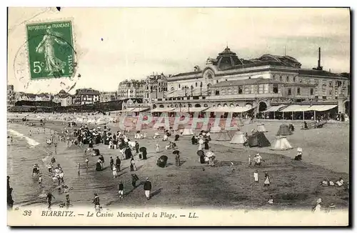 Cartes postales Biarritz Le Casino Municipal et la Plage