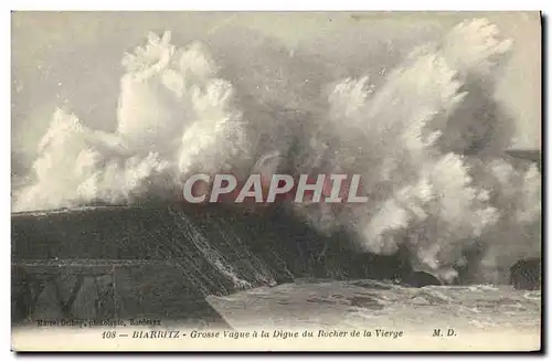 Ansichtskarte AK Biarritz Grosse Vague a la Digue du Rocher de la Vierge