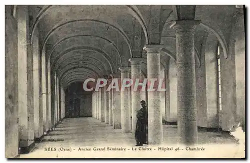 Ansichtskarte AK Sees Ancien Grand Seminaire Le Cloitre