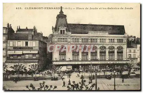 Cartes postales Clermont Ferrand Place de Jaude et Les Galeries De Jaude Credit Lyonnais