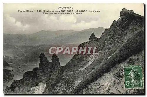 Ansichtskarte AK Environs du Mont Dore Le Sancy La Vallee A Travers les Cheminees Du Diable