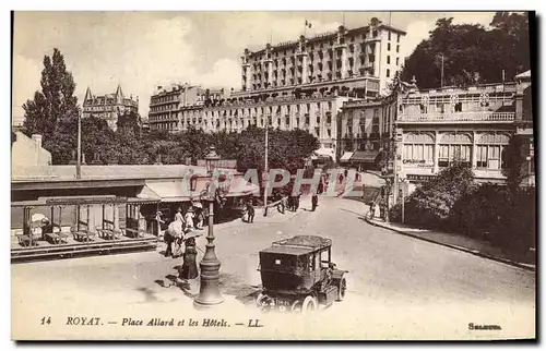 Cartes postales Royat Place Allard et Les Hotels