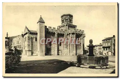 Cartes postales Royat Eglise Fortifiee du 12eme