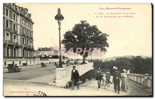 Cartes postales Pau La Descente De La Gare Et Le Boulevard Des Pyrenees