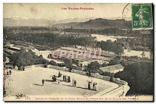 Cartes postales Pau Nouvelle Terrasse De La Place Royale Et Partie Est de la chaine des Pyrenees