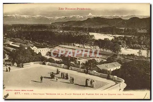 Cartes postales Pau Nouvelle Terrasse De La Place Royale et partie Est de la chaine des Pyrenees