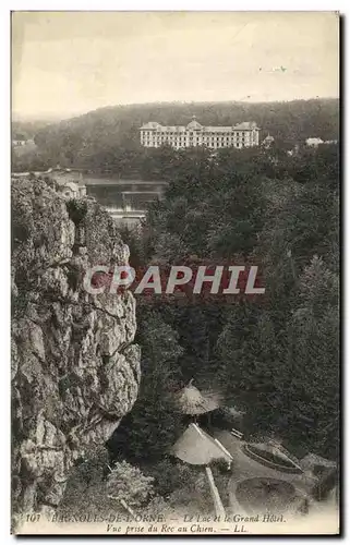 Cartes postales Bagnoles De L Orne Le Lac et Le Grand Hotel Vue prise du roc au chien