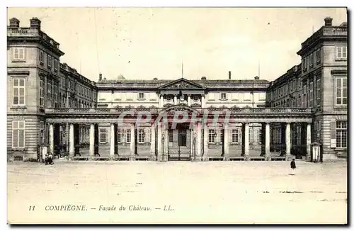 Ansichtskarte AK Compiegne Facade du Chateau